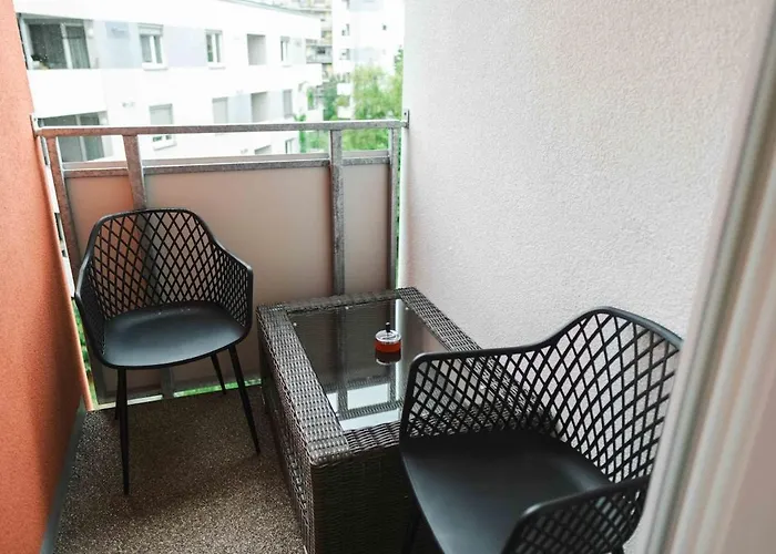 Modernes In Zentraler Stadtlage *