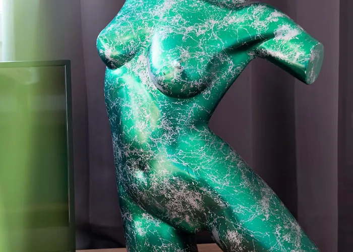 Modernes In Zentraler Stadtlage *